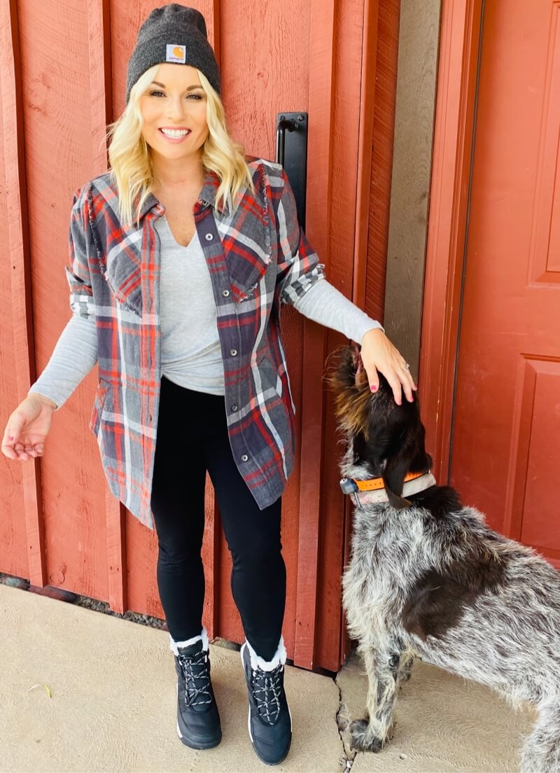 Stylist wearing Simple Tee in Heather Gray, Tavern Shirt in Autumn Plaid, M'Leggings in Black