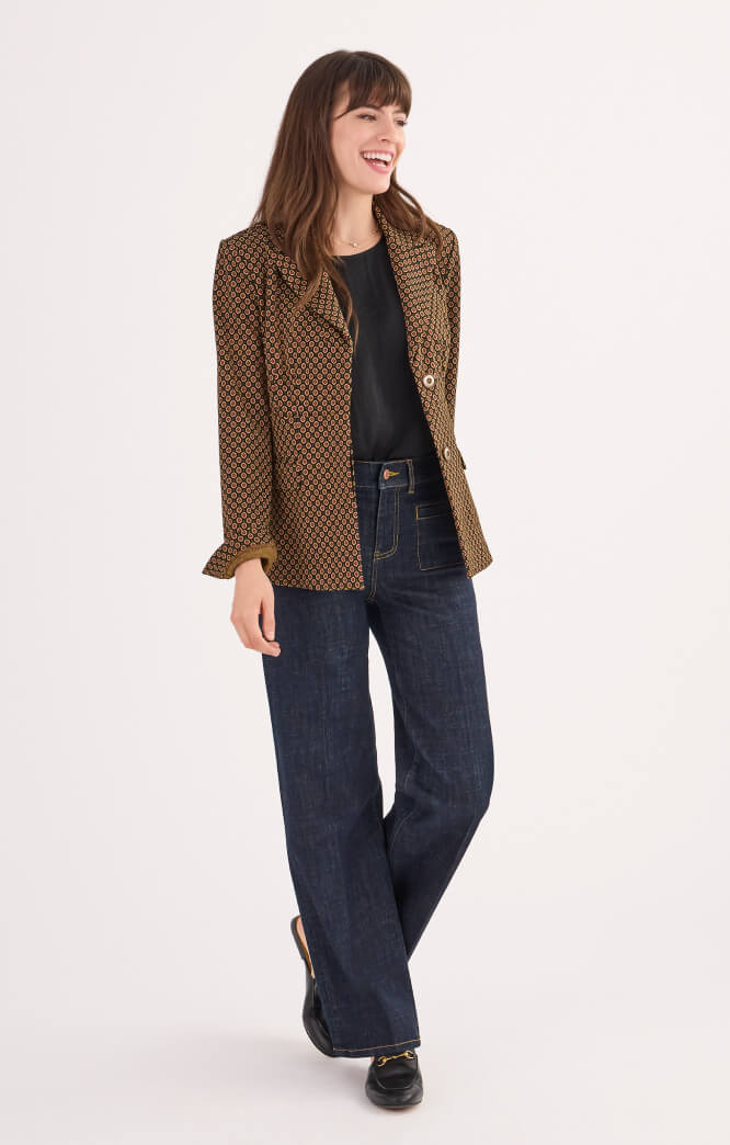 Model wearing Dandy Blazer in Peppercorn, Veil Top in Black, and Venice Trouser Jean in Original Wash.